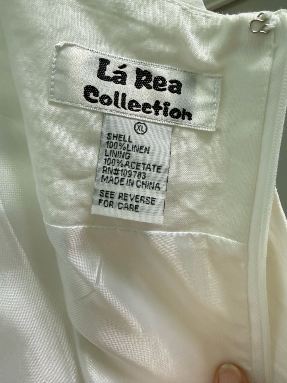 La Rea Linen Sleeveless White Midi Dress with Lace Trim - Picture 11 of 11